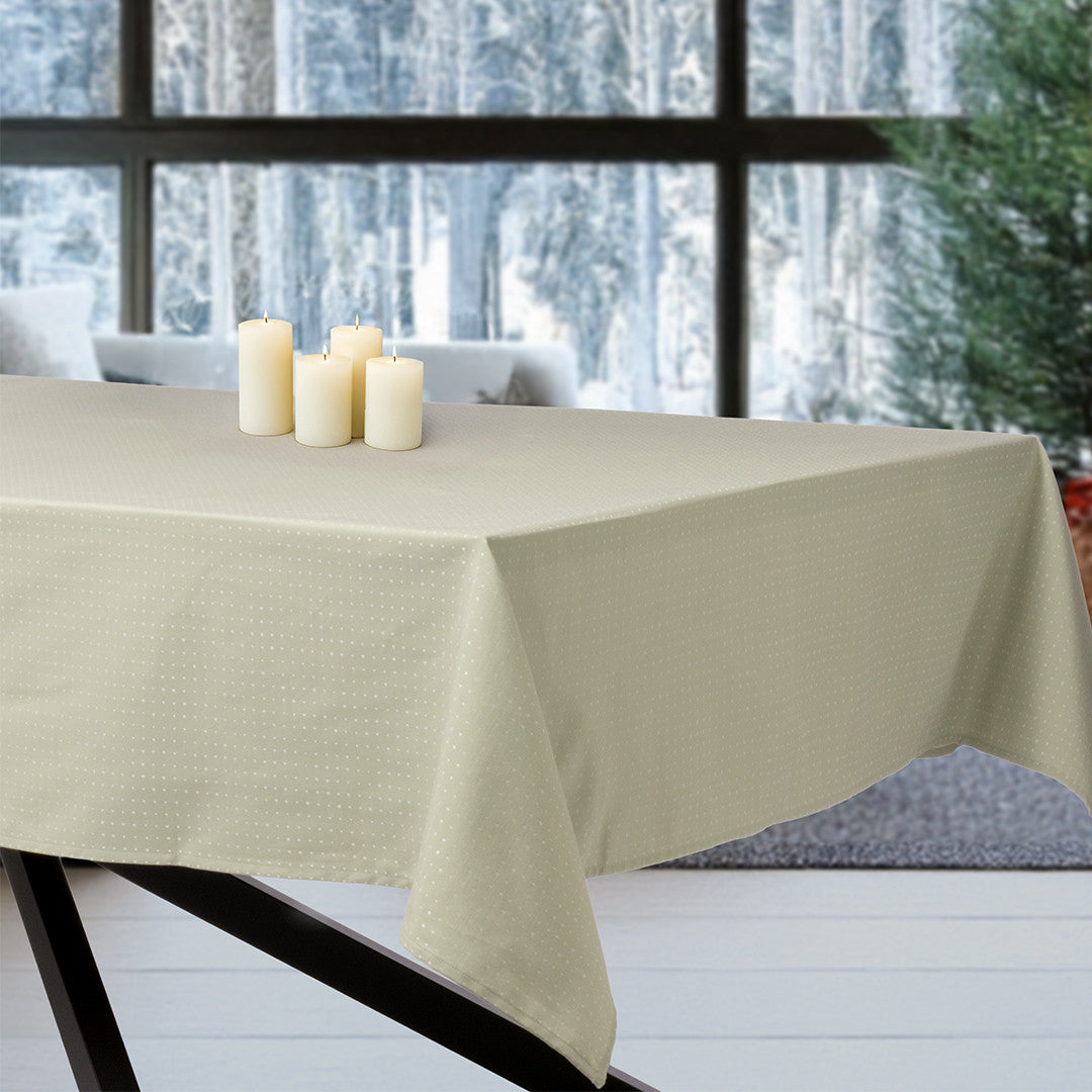 Dotea Sage - Damaskduk med prikker 140 x 420 cm miljø jul