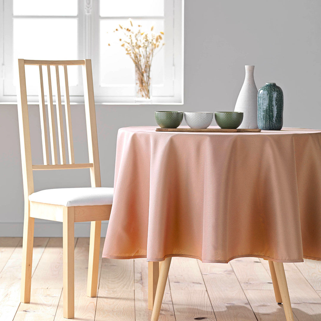 Essentiel Blush – Ensfarget rund duk Ø 180 cm, miljøbilde