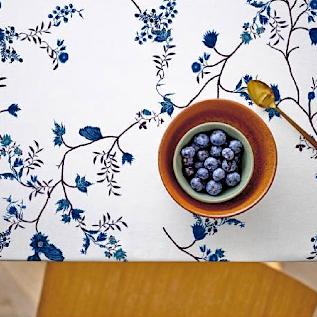 Grace Navy Blue – Södahl akrylduk med antiskli, bord