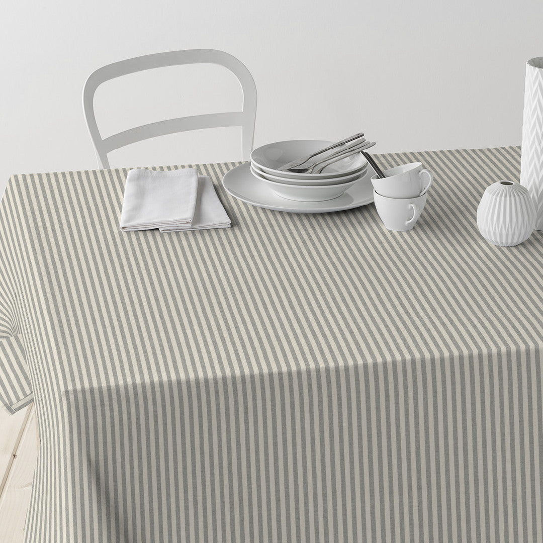 Nordfavn Ibiza Duegrå – Akrylduk med tverrgående striper i linlook, bord