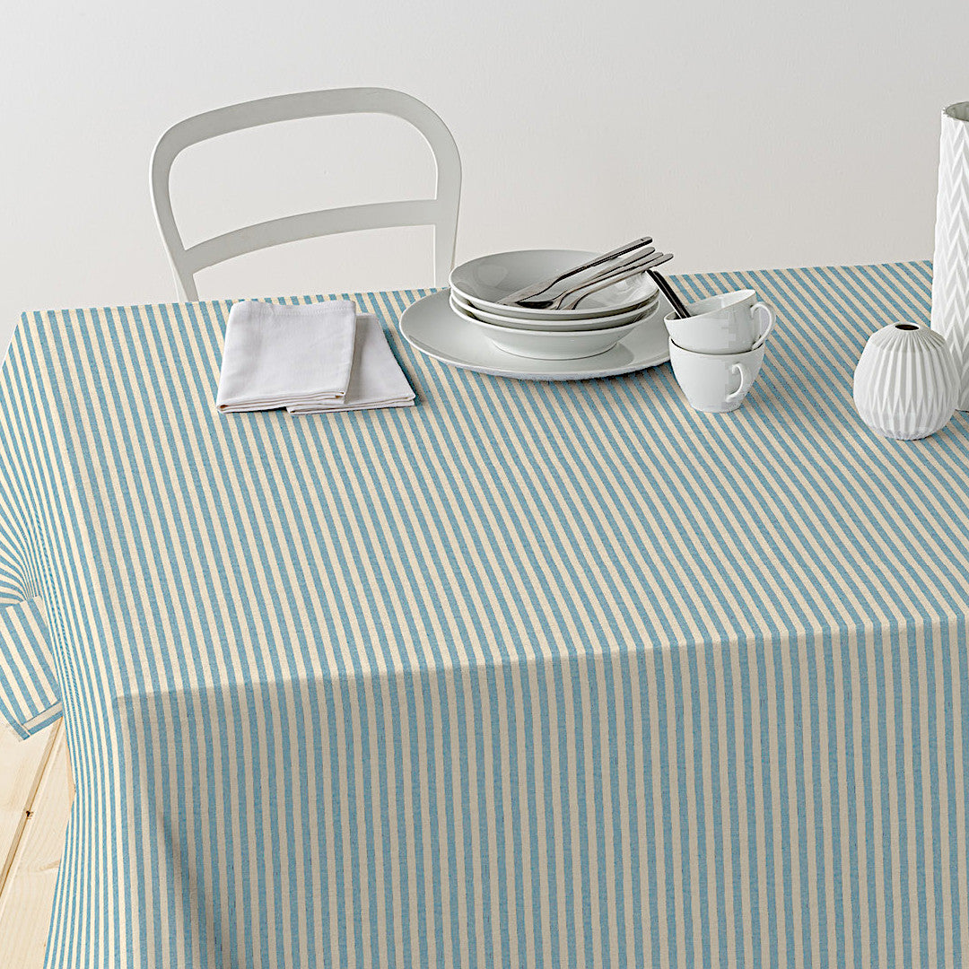 Nordfavn Ibiza Støvet Blå – Akrylduk i linlook med tverrgående striper, bord