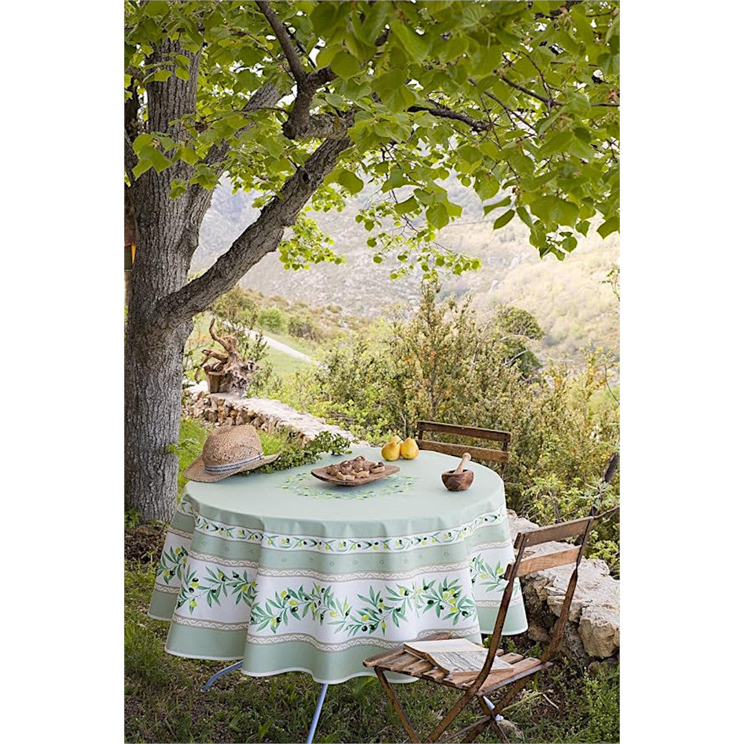 Ramatuelle Grønn – Rund akrylbelagt provenceduk Ø 180, miljø