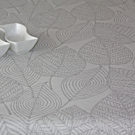 Amberes Jacquard, grÄ blader. Jacquardvevd akrylduk med grÄ strekblader pÄ naturfarget bunn