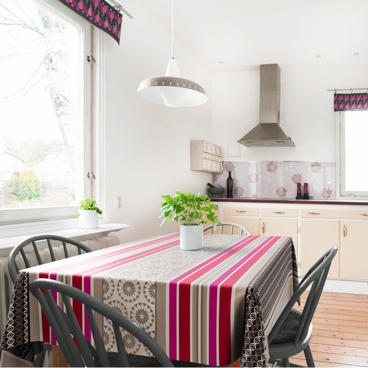 Amelle Taupe, voksduk med klassiske franske striper