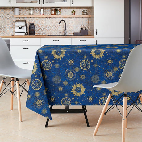 Astra Blå – Voksduk med stjernehimmel i gull, miljø