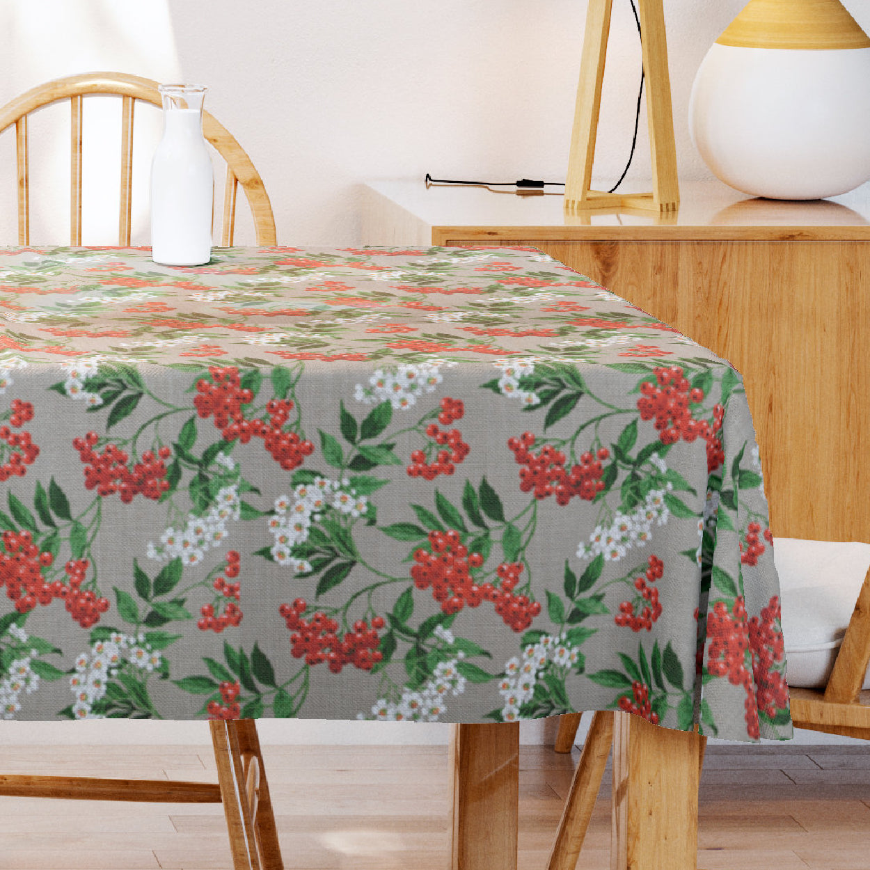 Baies - Akrylduk med bær og blomster 155 cm bred