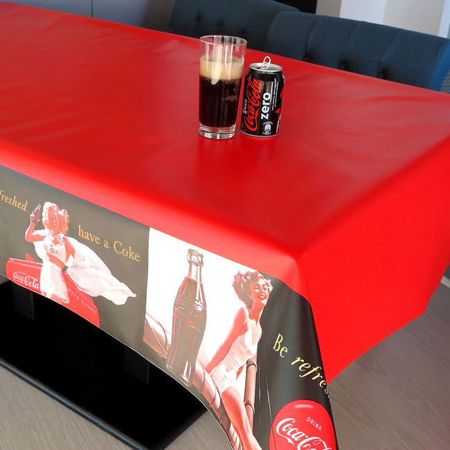 Coca Cola voksduk med bord, 140 cm bred