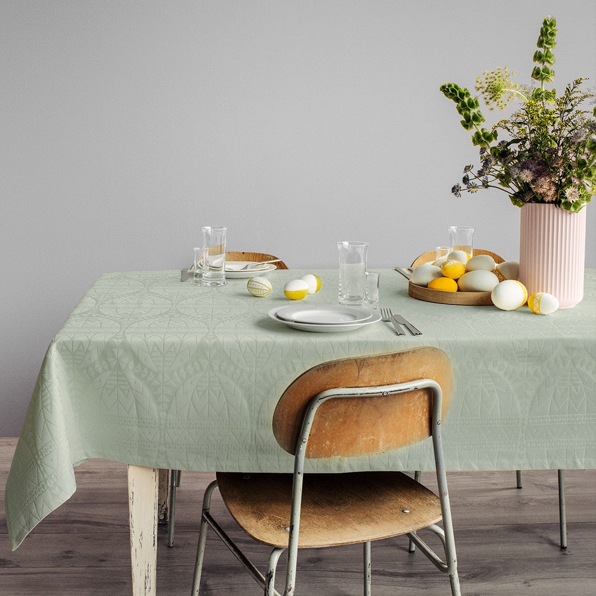 Easter Lys Grønn Damaskduk, flott påskeduk fra Juna - 150 cm x 370 cm