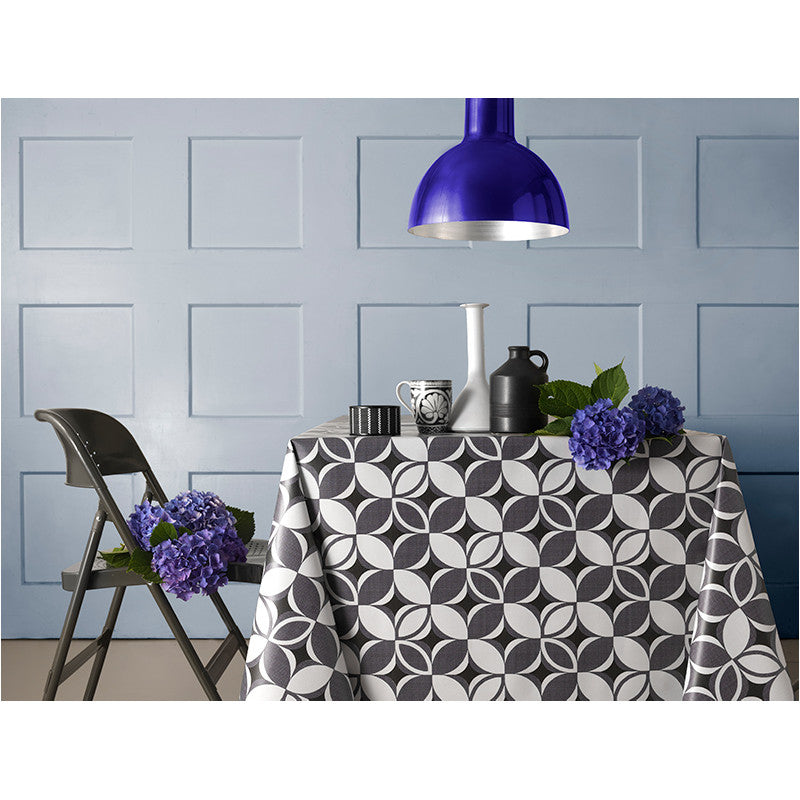 Firkløver grå, voksduk med grafisk mønster