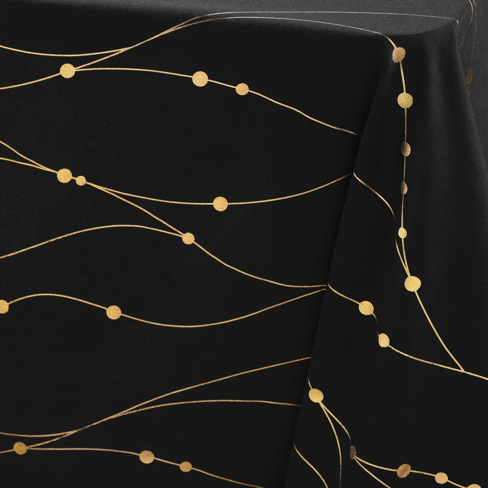 Firmament Metallic Print Svart/gull – Svart nyttårs-/juleduk med gulltrykk 140 x 240 cm