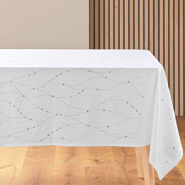 Firmament Metallic hvit duk på bord med festlig sølvtrykk til jule- og nyttårsbordet