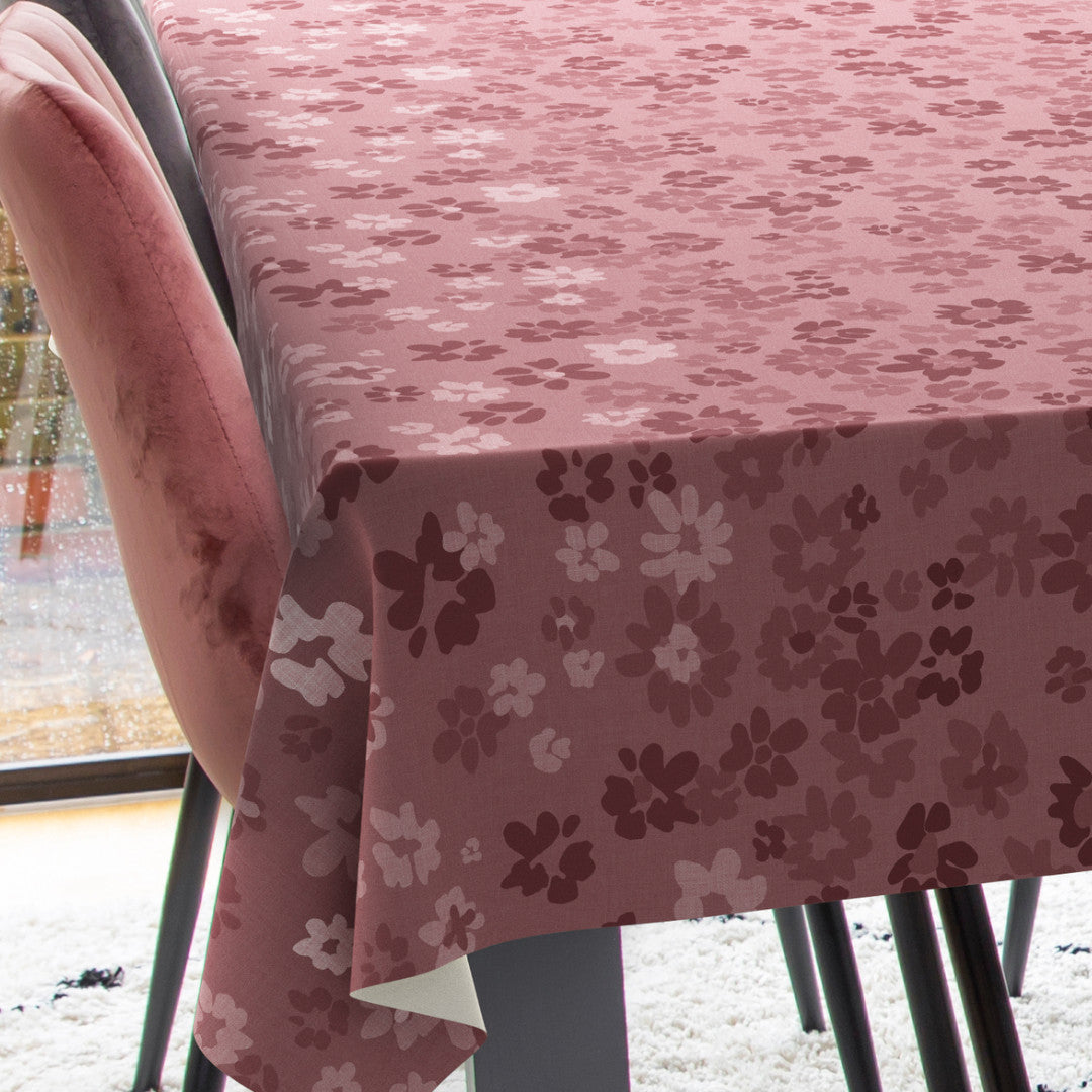 Flory Ruby – Elegant voksduk med romantisk blomstermotiv