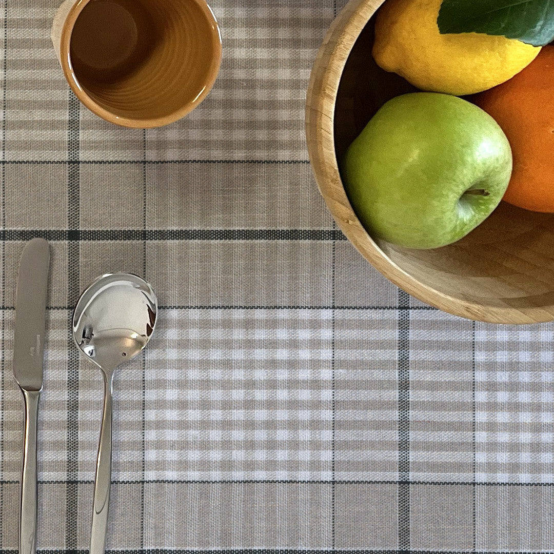 Grå Nordisk Olmer Rute – Akrylduk i rustikk hørlook, med epler