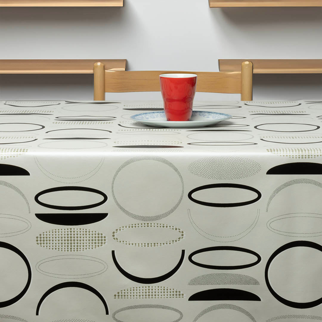 Grafisk Ro – Voksduk med grafiske sirkler mønster