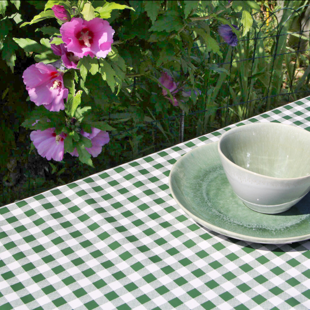 Voksduk med klassiske 1,5 x 1,5 cm ruter – 140 cm bred – grønn