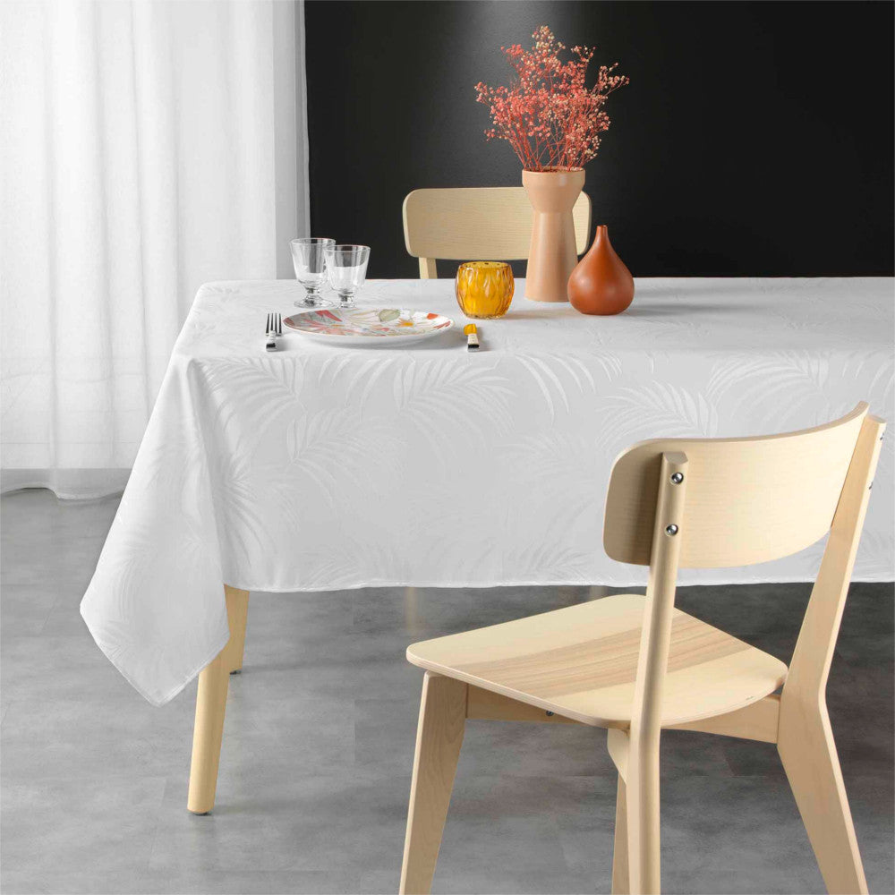 Jacquard Plumette hvit – Duk med flekkavvisende behandling – 140 x 240 cm