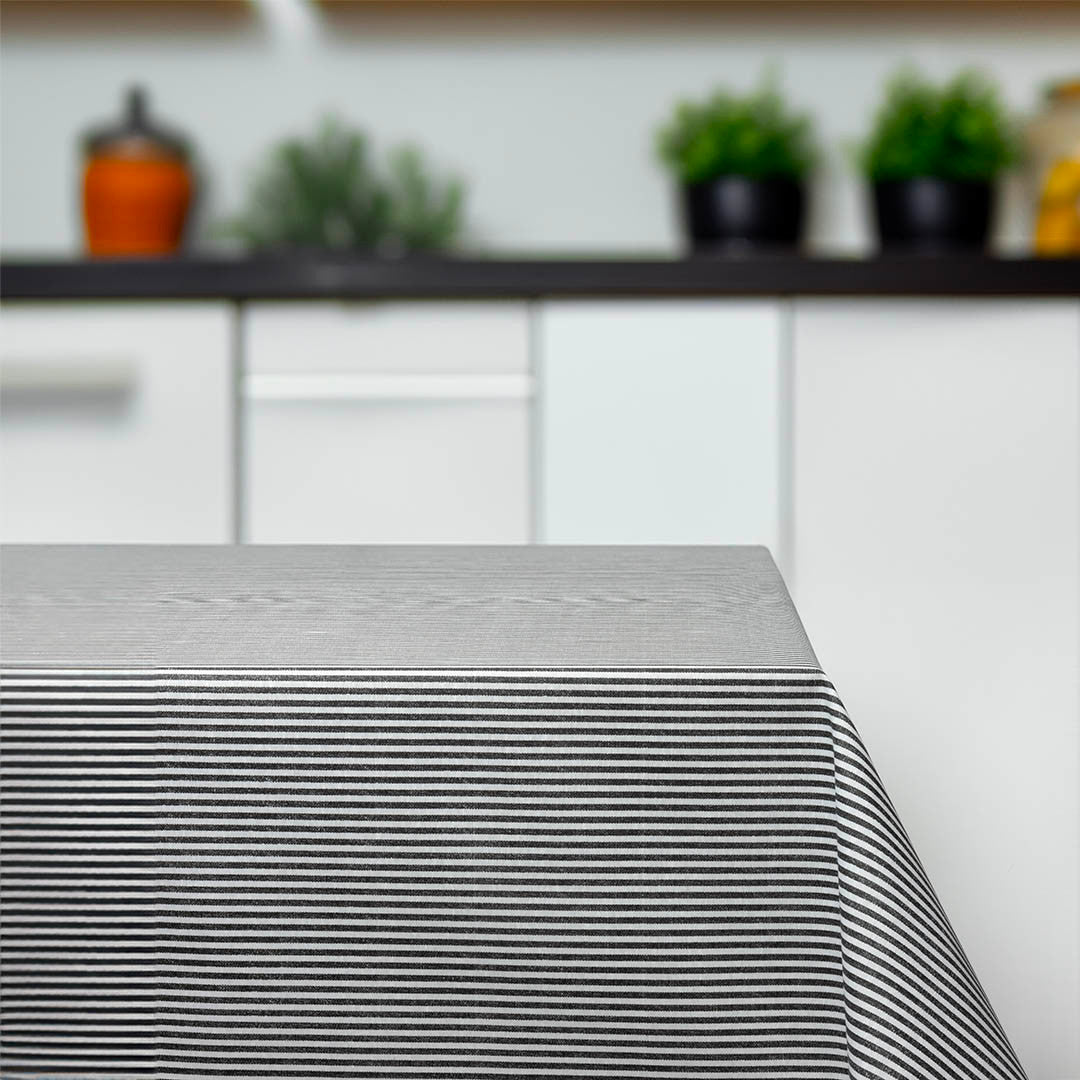 Juna Urban Line – Akrylduk med sorte striper