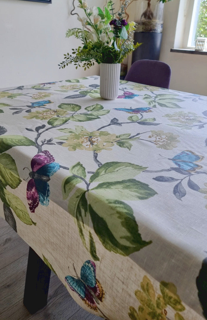 Diana Hvit - Akrylduk fra Laura Lancelle i 100 % lin - 140 cm bred