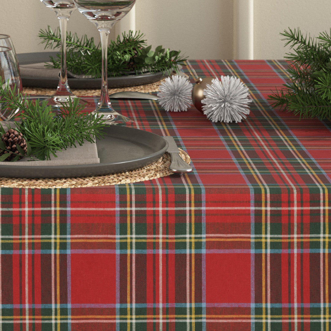 Nærbilde – Juleduk Tartan Rød – Klassisk akrylduk med skotske røtter