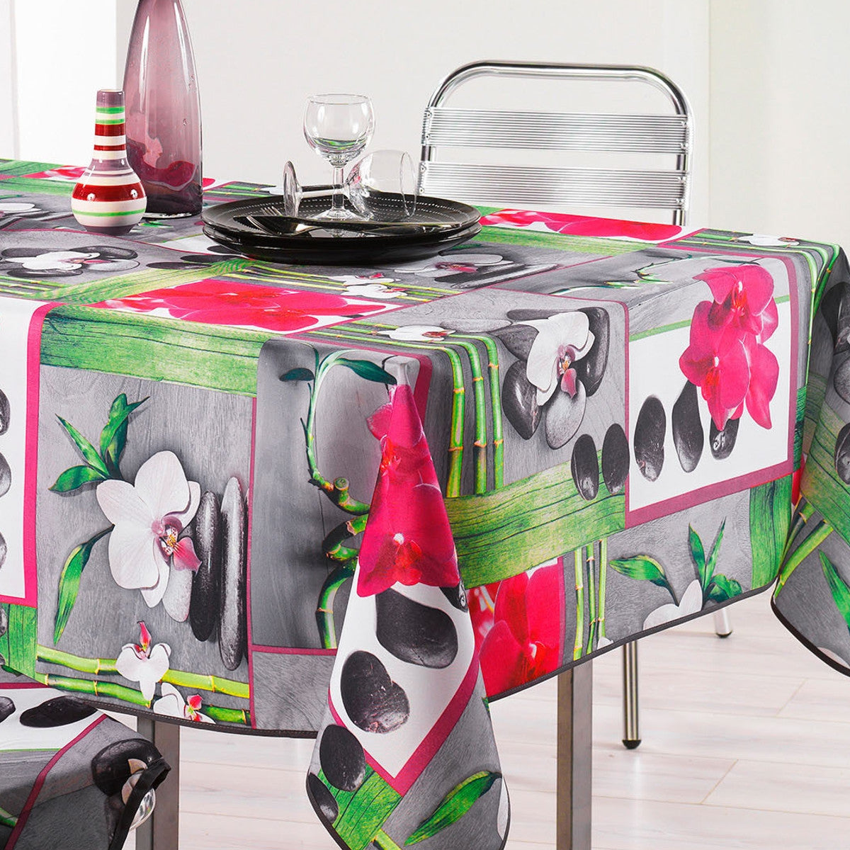 Orchidee, duk med flekkavvisende behandling – 150 x 240 cm