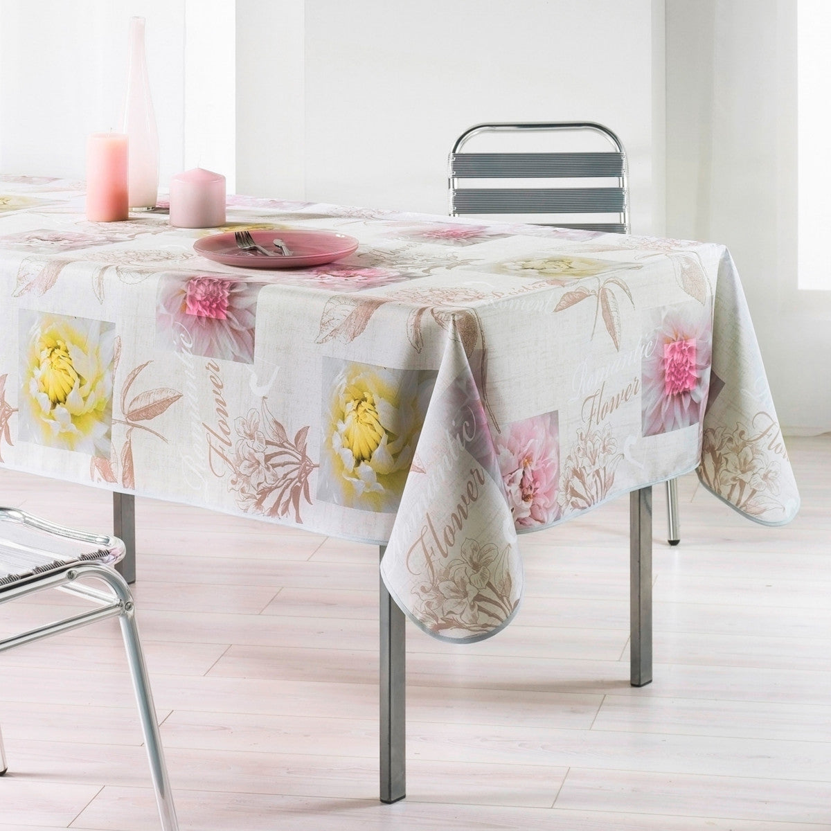 Romantic Flower, duk med flekkavvisende behandling – 150 x 240 cm