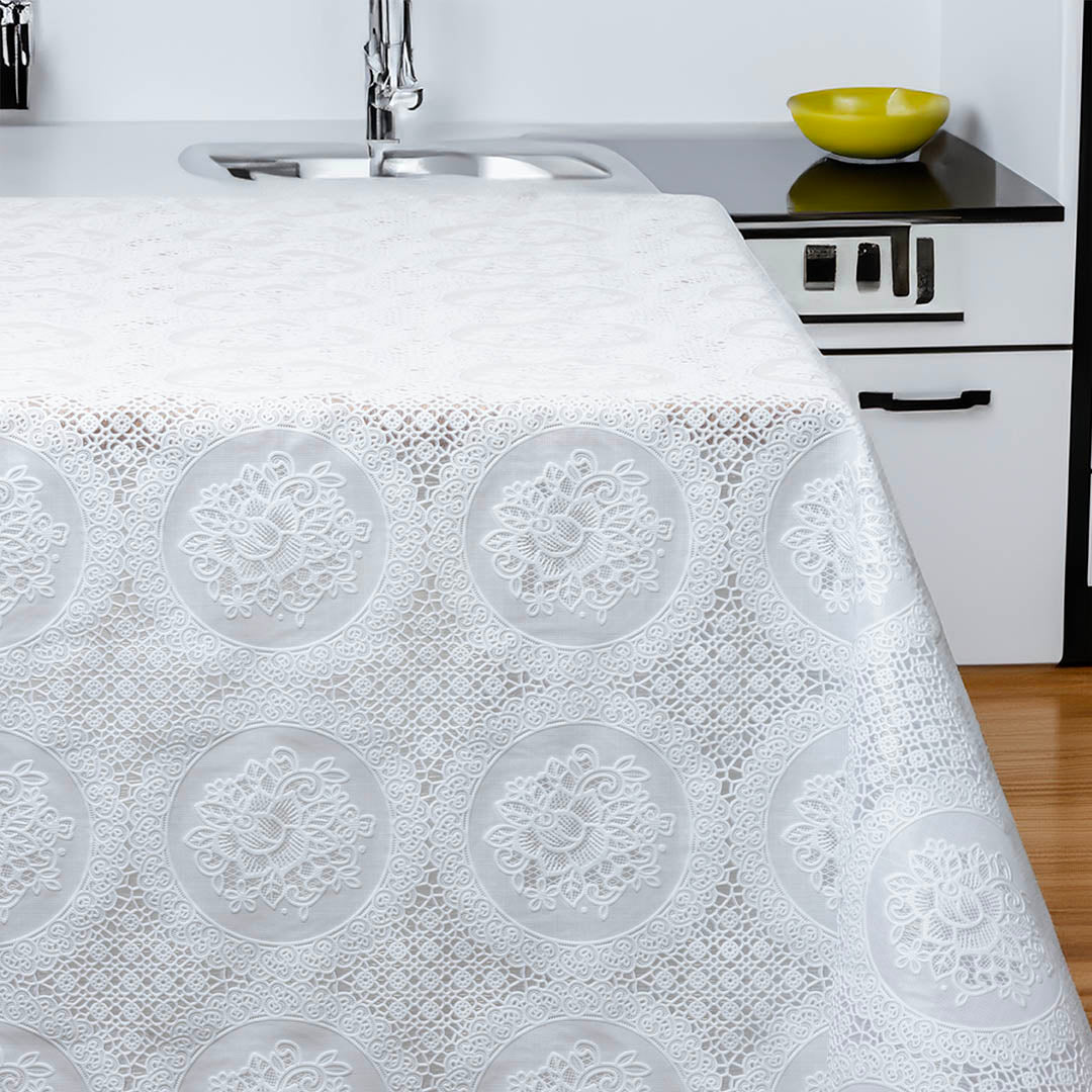 Rosina Blondevoksduk – klassisk blondeduk i hvit