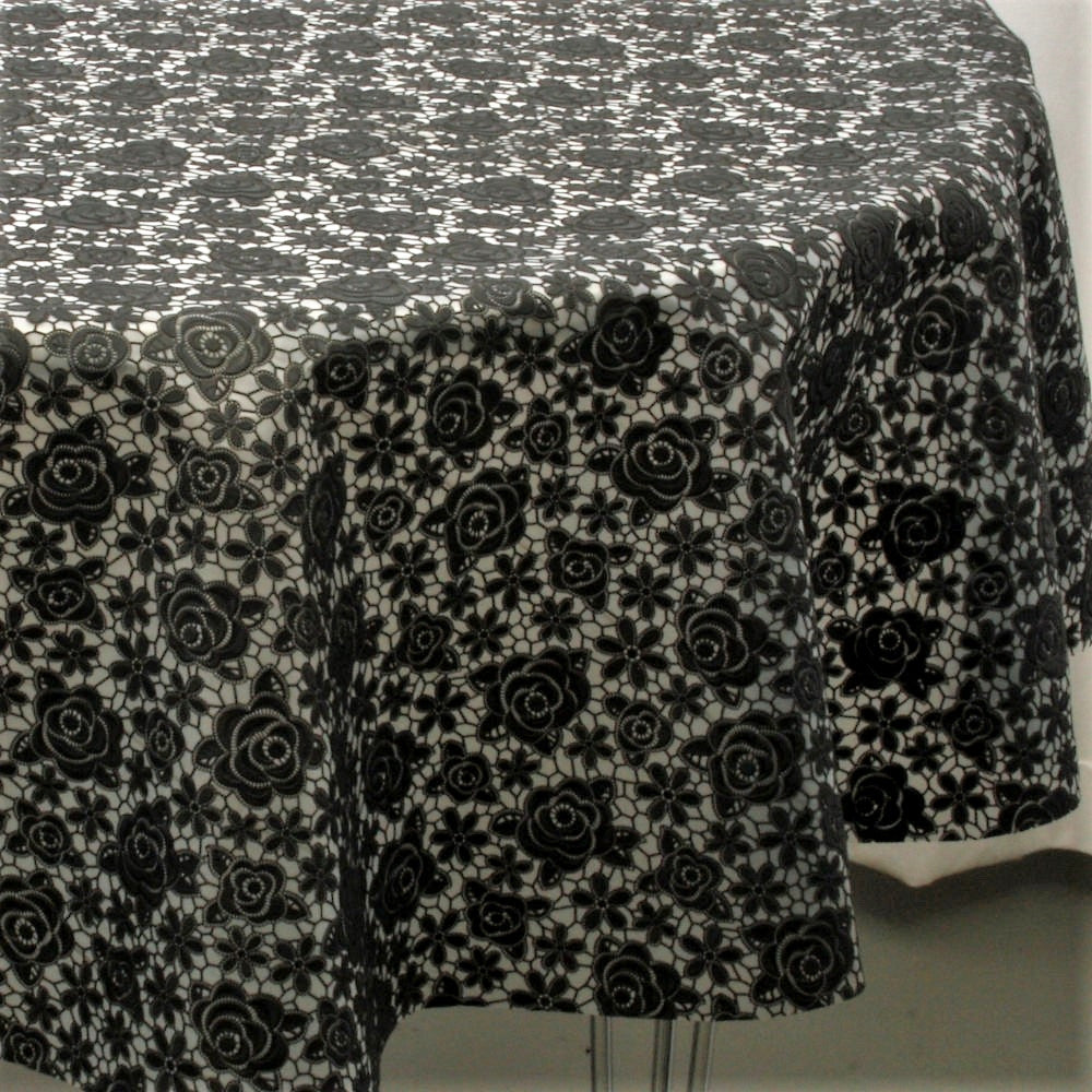 Rund blondeduk liten rose, sort