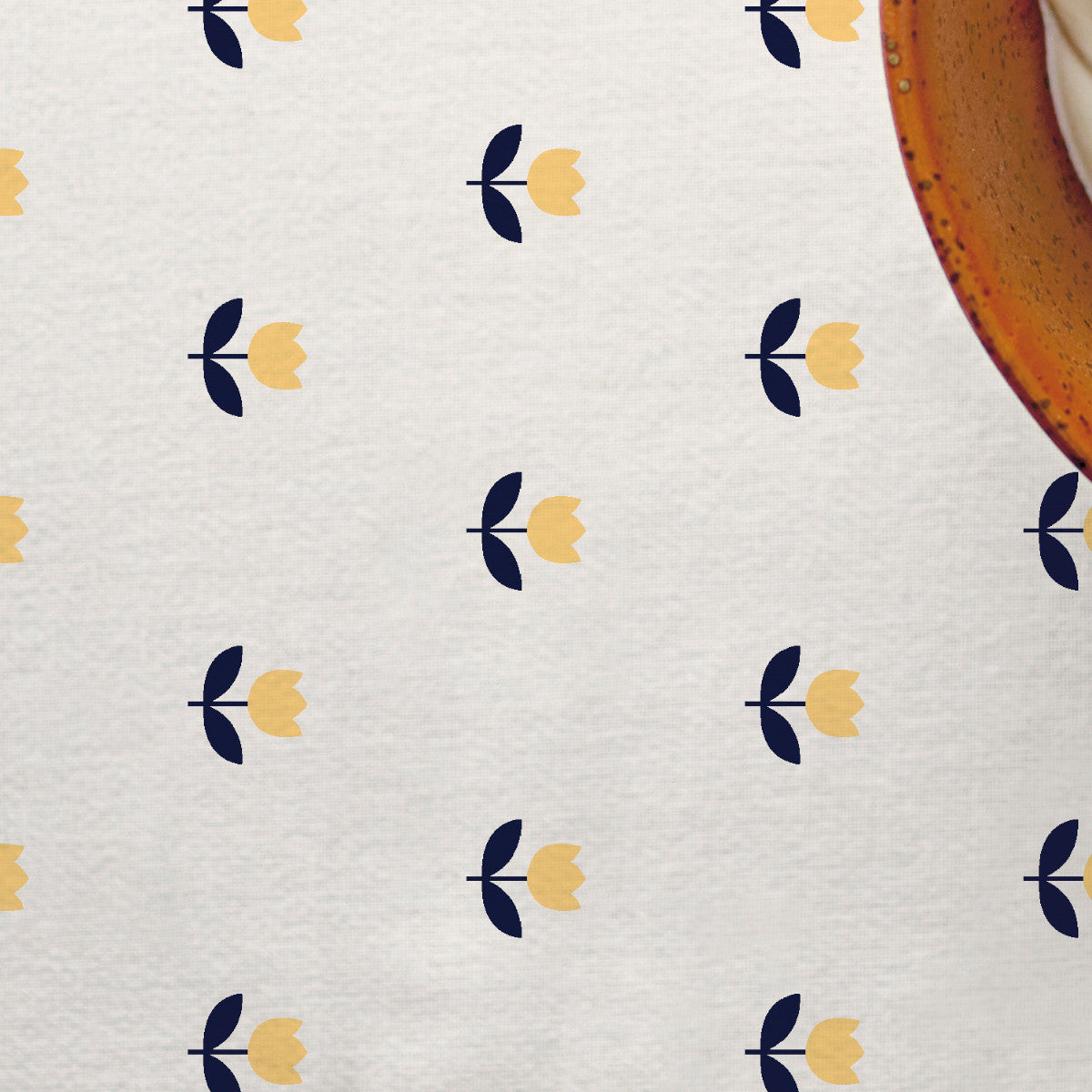 Nærbilde – Tulip Royal Yellow – Södahl akrylduk med tulipanmotiv i gult og svart