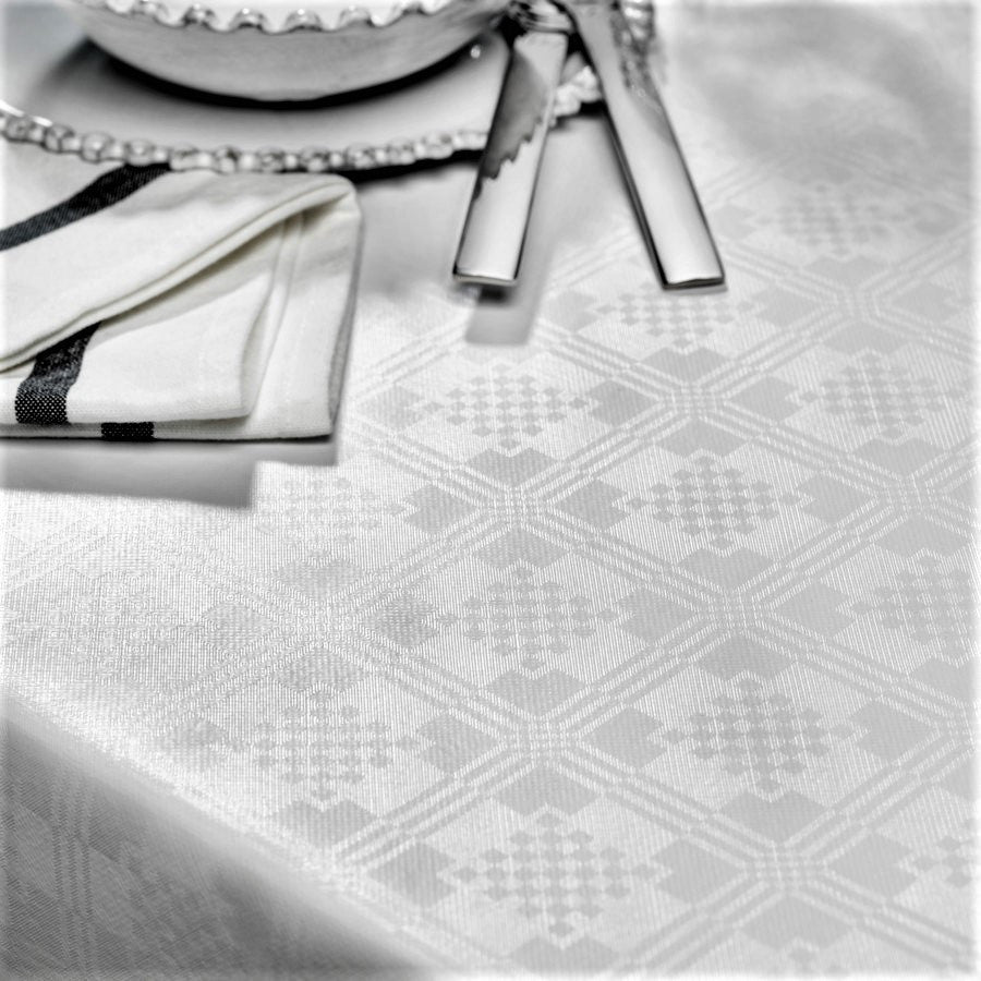 Damask Carre Classic hvit – damaskpreget voksduk