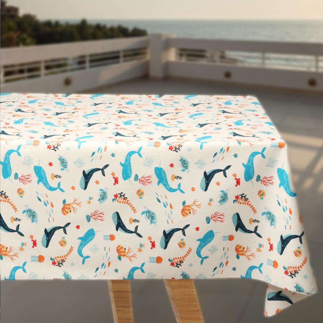 Willie Bleu – Akrylduk med hvaler og havdyr – 155 cm bred