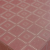 Blondeduk Fanny - Mørk gammelrosa blondeduk med blomster i firkanter