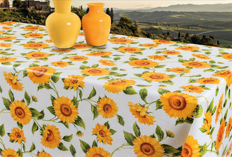 Solsikker – Voksduk i gule og oransje farger på hvit bunn, 160 cm bred