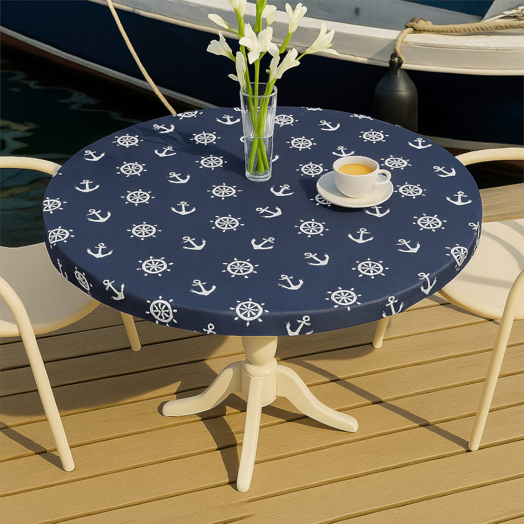 Ancora Maritim – Akrylduk i mørkeblå med anker og skipsrattmønster