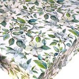 Apple Blossom Blue – Voksduk med klassisk blomstermotiv, 160 cm bred, hjørne