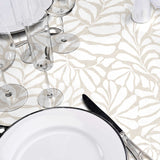 Bonnie – Voksduk med glatt linlook og grafisk bladmotiv, nærbilde