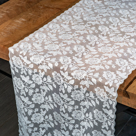 Camellia Lace – Hvit blonde bordløper 50 cm (metervare)