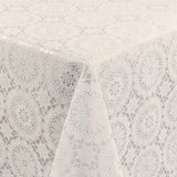 Creme Chantilly – Kremfarget blondeduk med romantisk rosettmønster