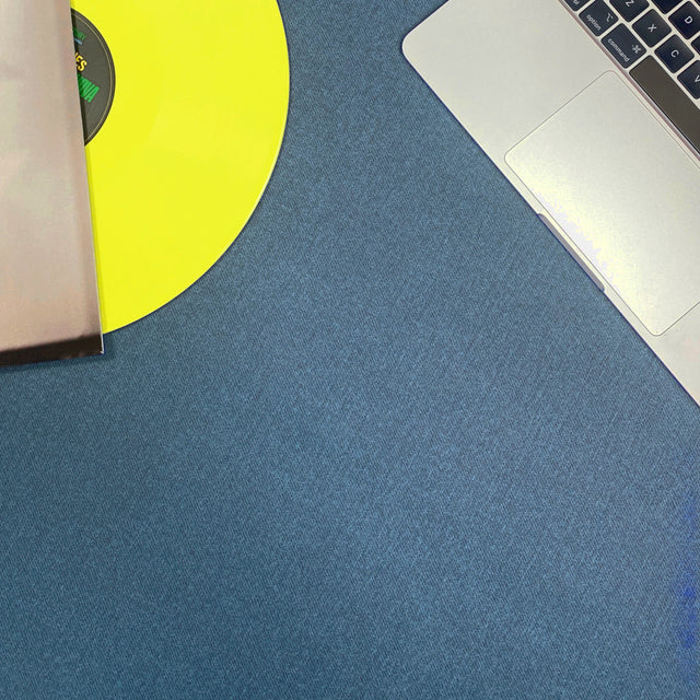 Dali Indigo – Ensfarget akrylduk, 160 cm bred, nærbilde