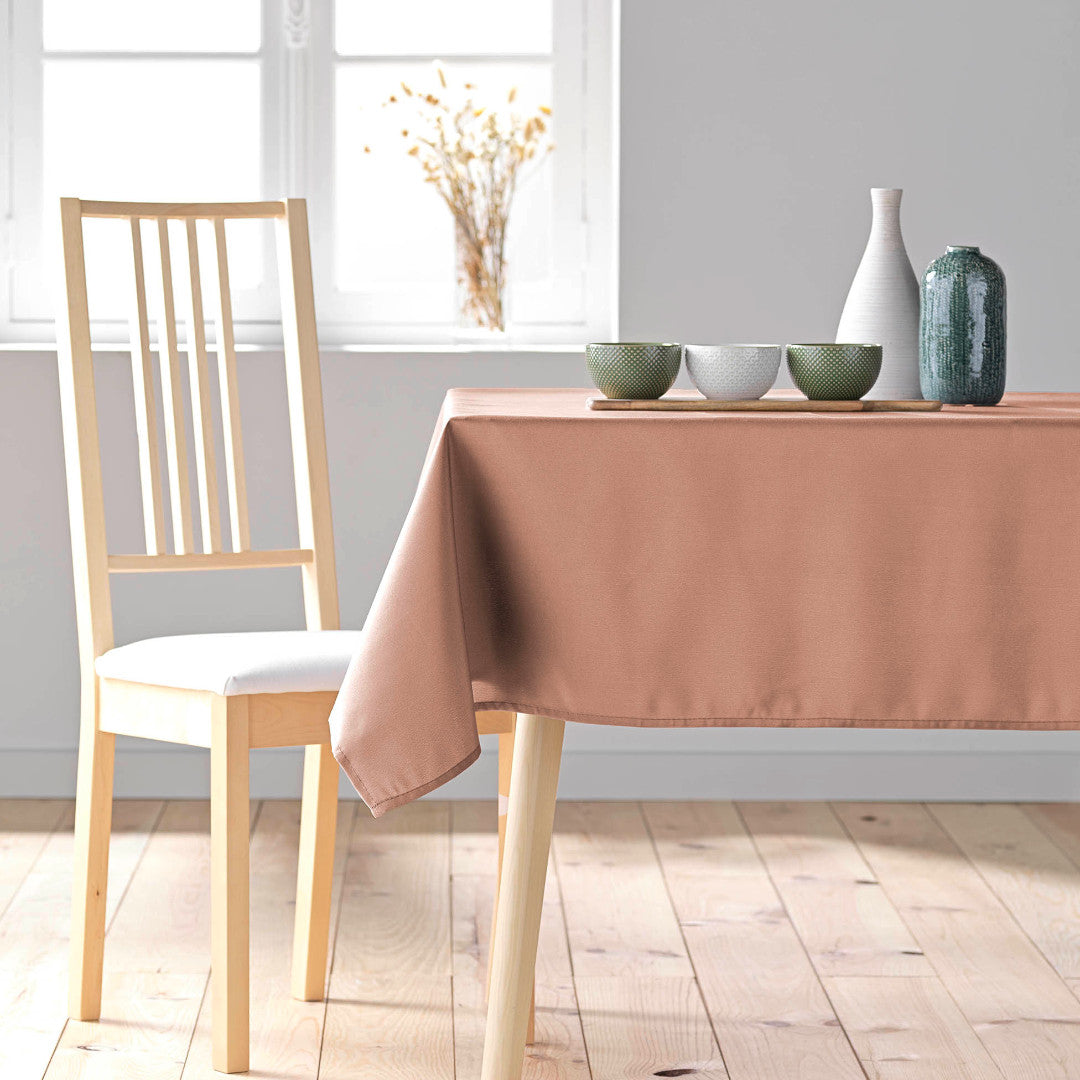 Essentiel Blush – ensfarget rektangulær duk 140 x 300 cm, miljøbilde