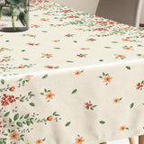 Flora Sand – Preget voksduk med blomsterbord, mønster