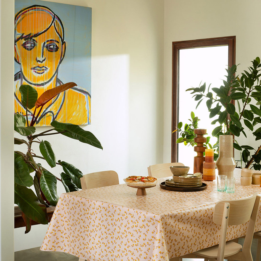 Flower to the People Pink Puff – Lola voksduk med små blomster, miljøbilde