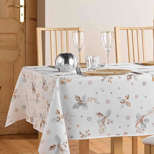 Guido Hvit - juleduk med kristtorn, 150 x 240 cm miljø