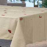 Julia Rød - Brodert juleduk i 100% bomull - 140 x 220 cm hjørne