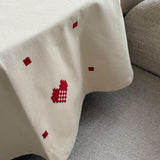 Julia Rød - Brodert juleduk/juletrærteppe Ø 140 cm, mønster