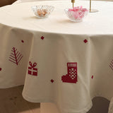 Julia Rød - Brodert juleduk/juletrærteppe Ø 140 cm, nærbilde