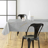 Lustral Metallic – Elegant voksduk med marmorstruktur og gullårer, miljø