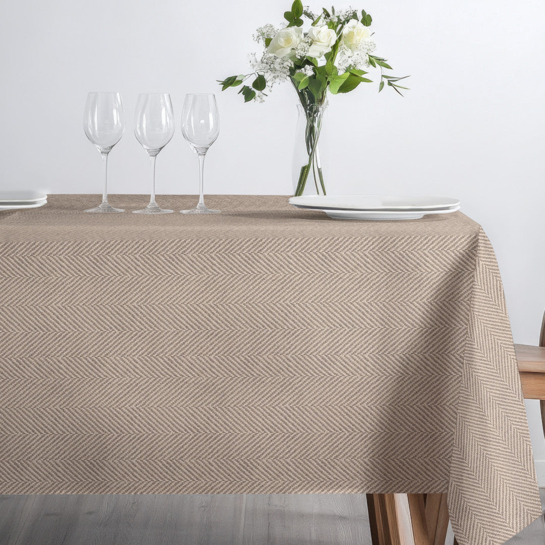 Nagore Beige – Akrylduk med klassisk fiskebensmønster, side