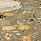 Nordfavn Chouchou Varm Beige – Blomstrende voksduk med glatt overflate, detaljer