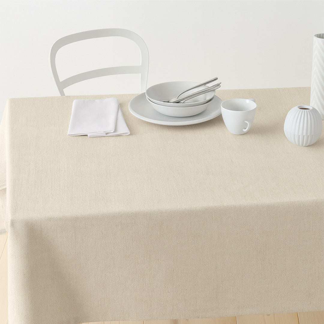 Nordfavn Dean Natur – Ensfarget akrylduk i linlook, på bord