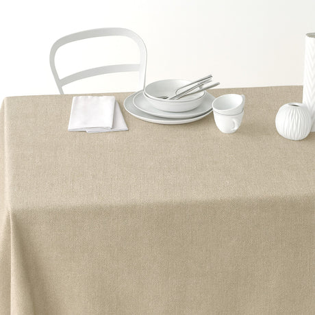 Nordfavn Dean Sandbeige – Ensfarget akrylduk i linlook, på bord